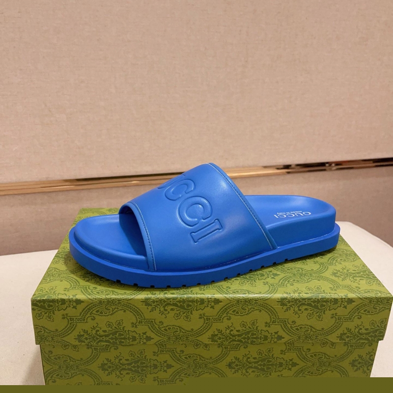 G*u*i slippers